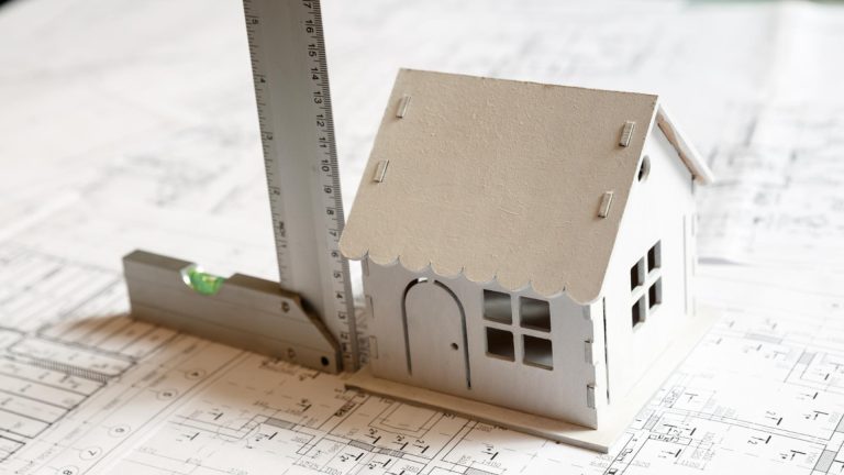Construire une maison sur mesure : quels éléments peut-on réellement personnaliser ?